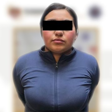 Detienen a mujer por amenazas y daños a vehículo