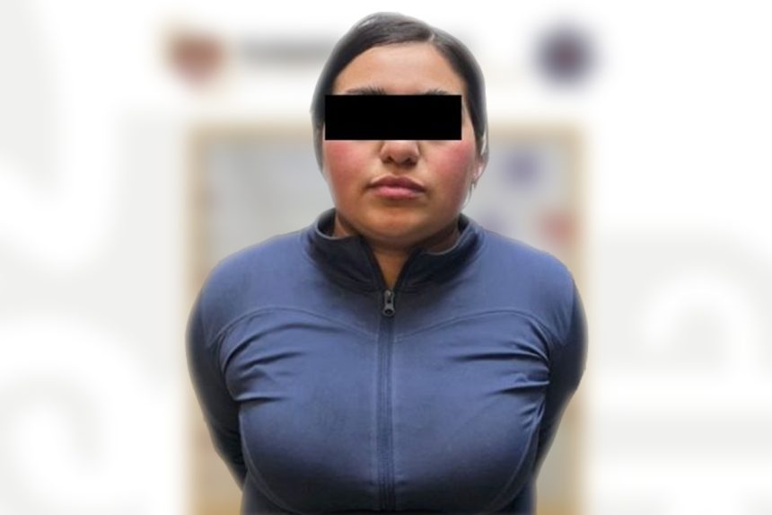Detienen a mujer por amenazas y daños a vehículo
