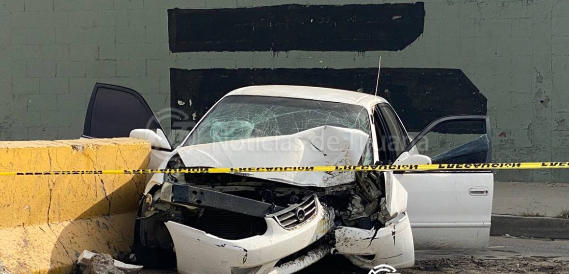 1 Muere conductor tras chocar contra muro en la Ready Lane de Otay