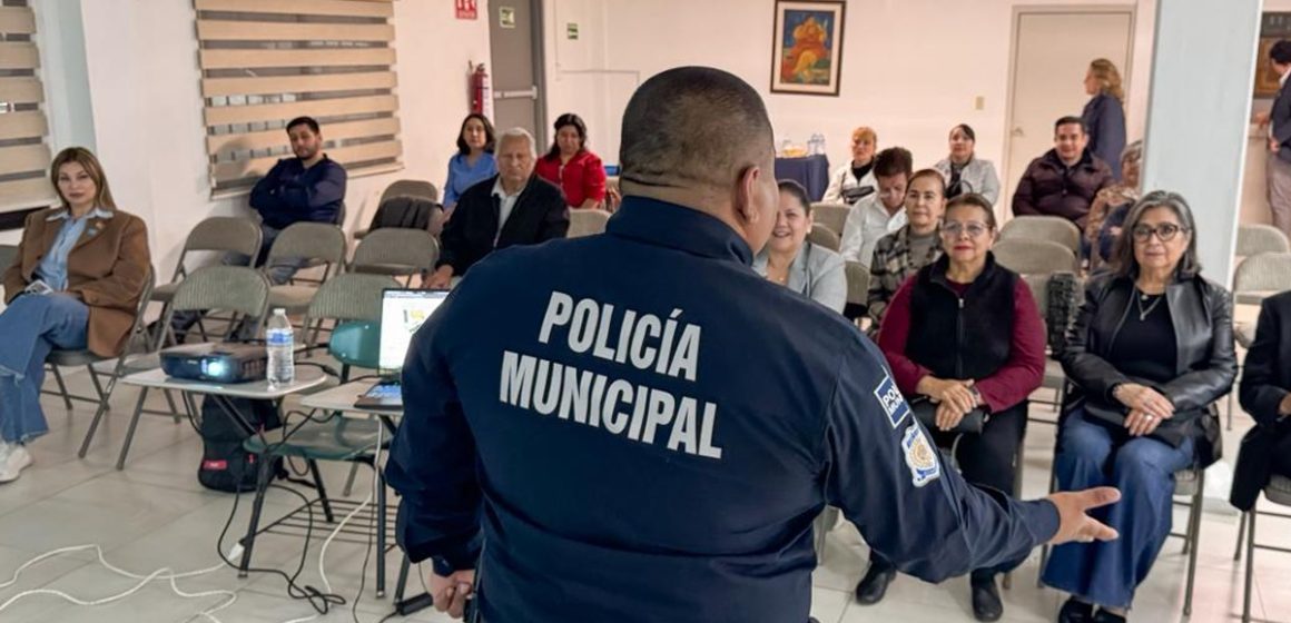 Capacita SSPCM en seguridad personal a integrantes del Colegio de Cirujanos Dentistas