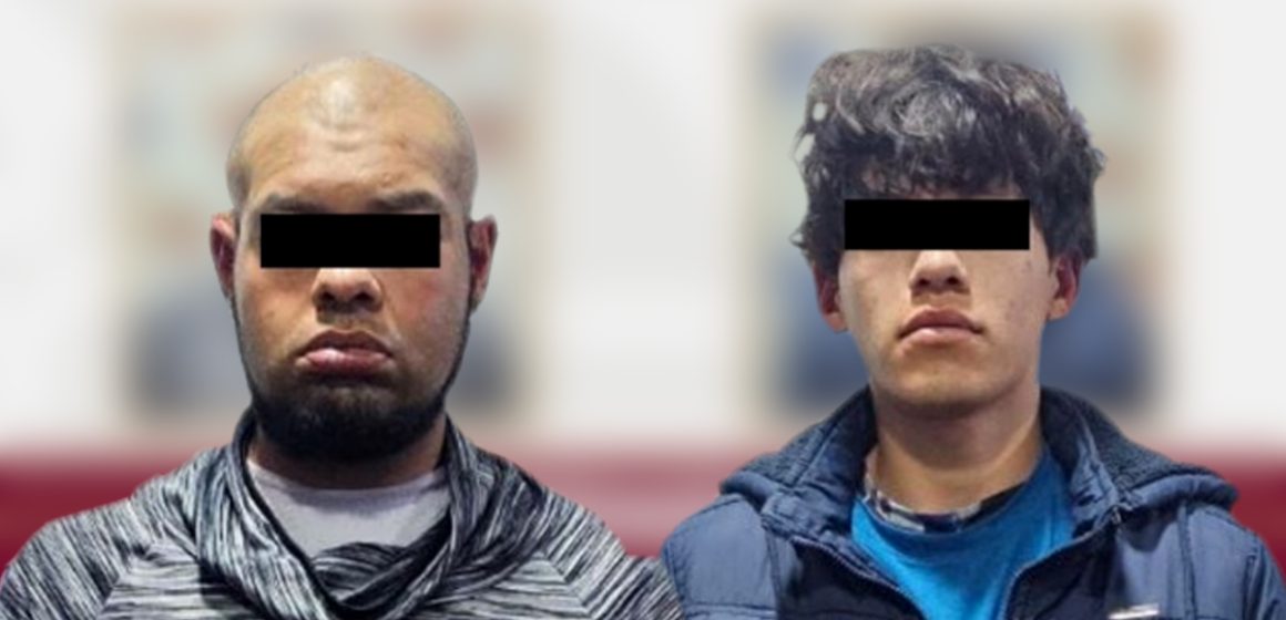 Detienen a dos hombres armados con droga y cartuchos