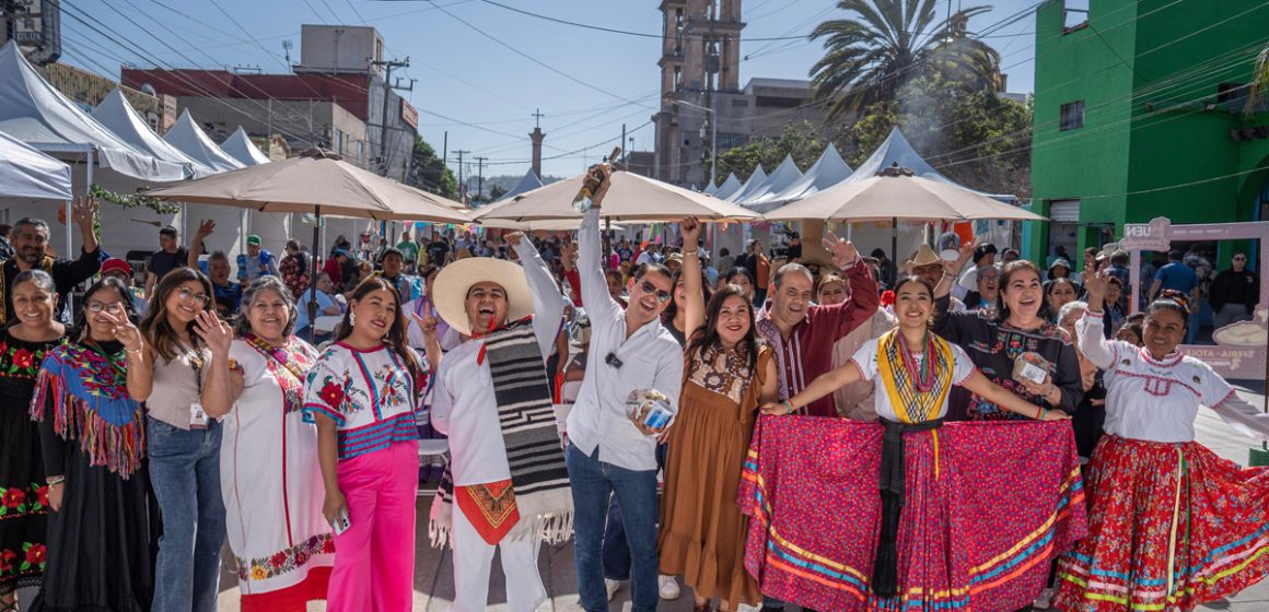 1 Inauguran Feria del Atole y el Tamal de los Pueblos Originarios