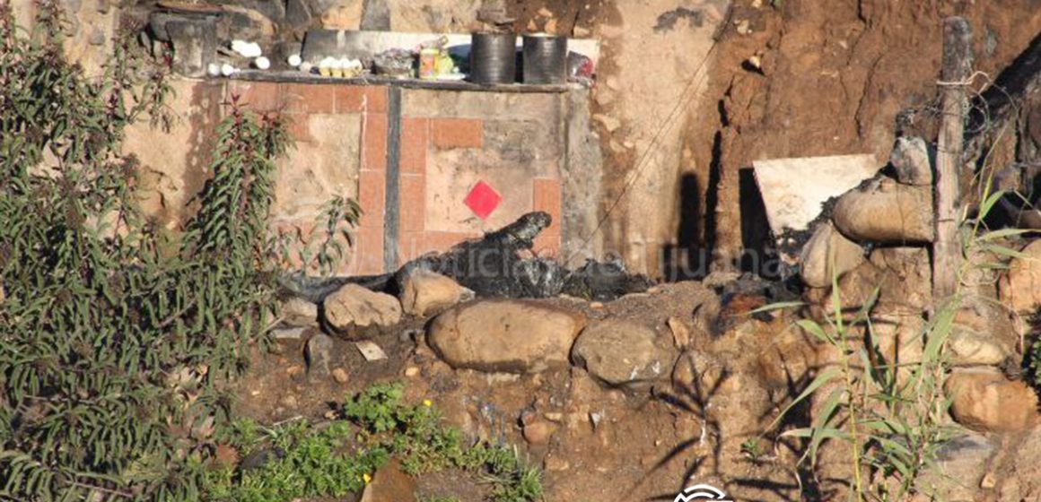 Localizan cuerpo carbonizado al sofocar incendio en casa improvisada