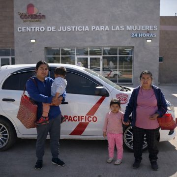 Facilitan acceso al CEJUM San Quintín con servicio de taxi sin costo