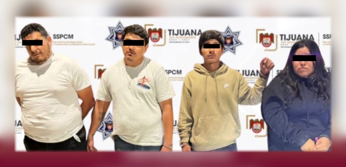 Detienen a cuatro por robo con violencia a tienda