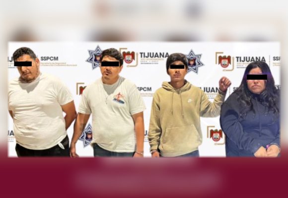 Detienen a cuatro por robo con violencia a tienda