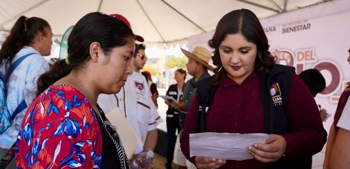 Atiende Gobierno Municipal a comunidad de Villas de Baja California