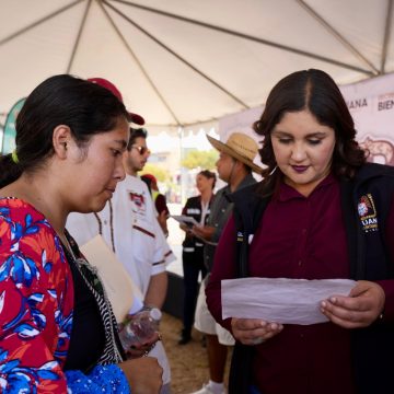 Atiende Gobierno Municipal a comunidad de Villas de Baja California