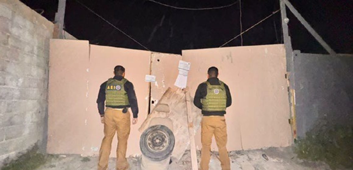 Fiscalía cateó un domicilio y aseguró dos vehículos robados