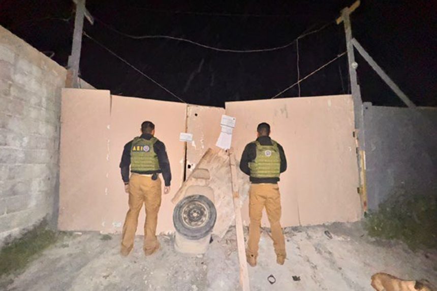 Fiscalía cateó un domicilio y aseguró dos vehículos robados