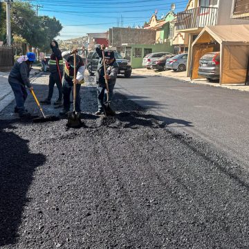 Refuerzan trabajos de bacheo en delegaciones de Tijuana