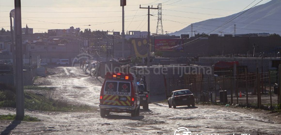 Menor de 17 años recibe balazo en la rodilla; venia de intentar vender un gallo