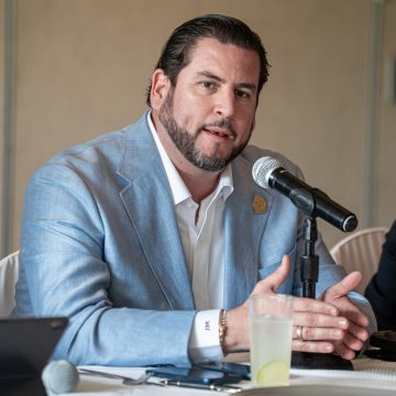 Ismael Burgueño se reúne con integrantes del CCE Tijuana