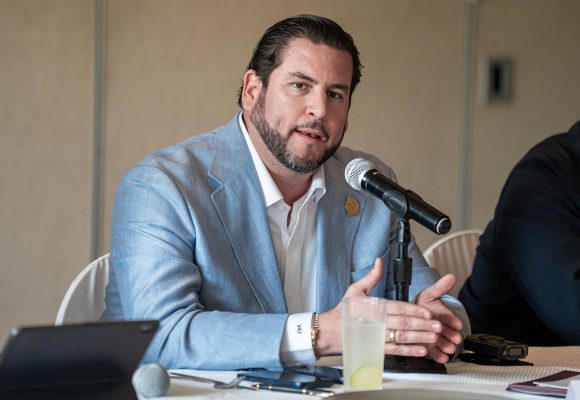 Ismael Burgueño se reúne con integrantes del CCE Tijuana