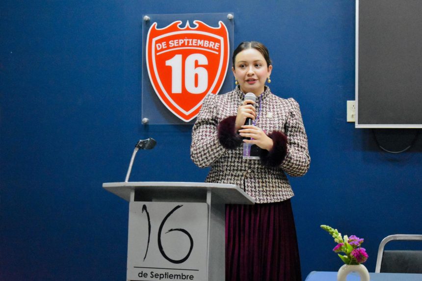 3 Participa Ayuntamiento en Parlamento Estatal de Mujeres Jóvenes