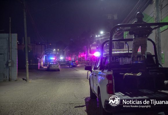 Localizan a hombre sin vida en el interior de un vehículo en “Los Laureles”