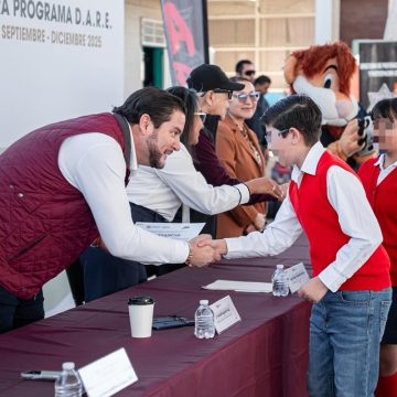 Encabezó Ismael Burgueño ceremonia de clausura del programa D.A.R.E.
