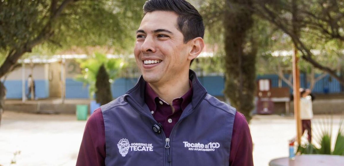 Román Cota destaca avances en mejora vial y llama a la ciudadanía a reportar baches en Tecate