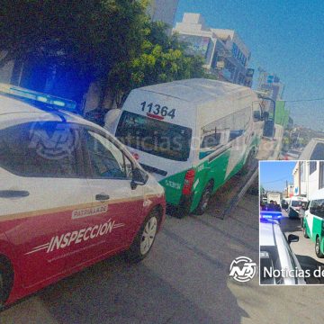 Localizan y remolcan taxi tras denuncia por agresión de chofer a pasajero