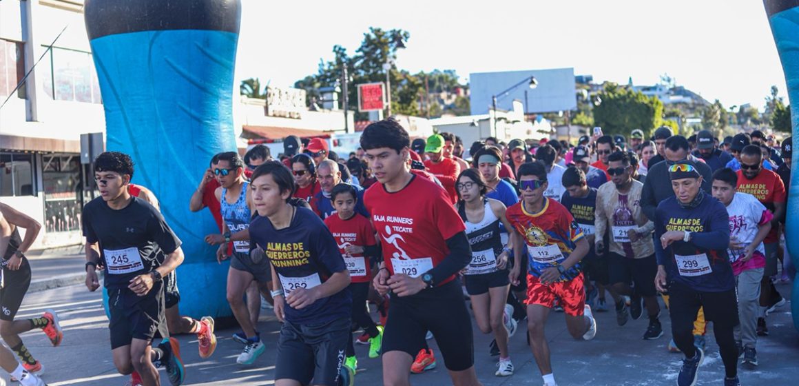 Más de 300 corredores llenan de energía el Parque Miguel Hidalgo en la 5K Valentine Run