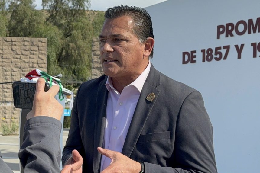 Arturo Aguirre llama a reforzar la soberanía y el respeto a las instituciones en el marco del Día de la Constitución