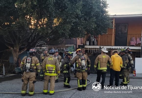 Explosión de mina de gas provoca incendio y daños en vivienda