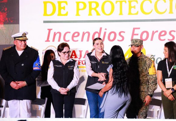 BC lidera reunión nacional para prevenir incendios forestales