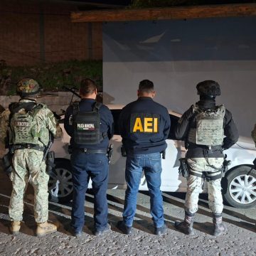 Cae trío armado en Tecate; aseguran pistolas y “poncha llantas” tras operativo interinstitucional
