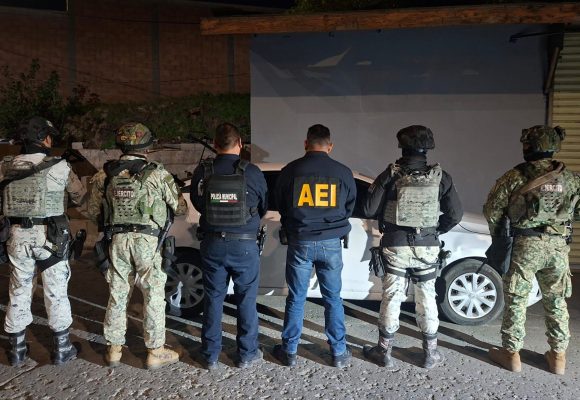 Cae trío armado en Tecate; aseguran pistolas y “poncha llantas” tras operativo interinstitucional