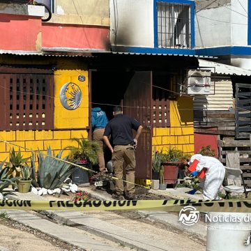 Mujer fallece carbonizada en incendio de casa en Urbi