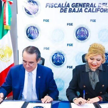 FGE firma convenio con Grupo Unidos por Tijuana
