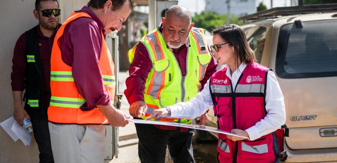 Rehabilitan drenaje colapsado en Las Californias