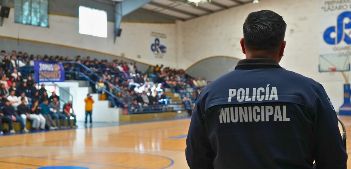 SSPCM refuerza prevención en preparatoria federal Lázaro Cárdenas