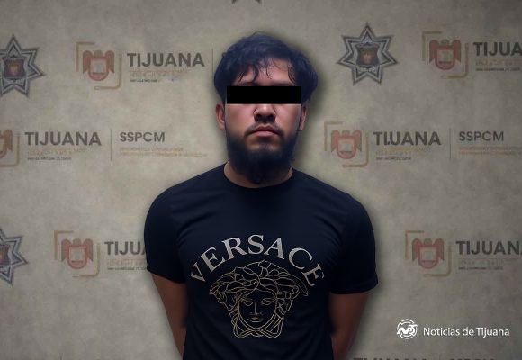 Detienen a hombre armado por agredir mujer