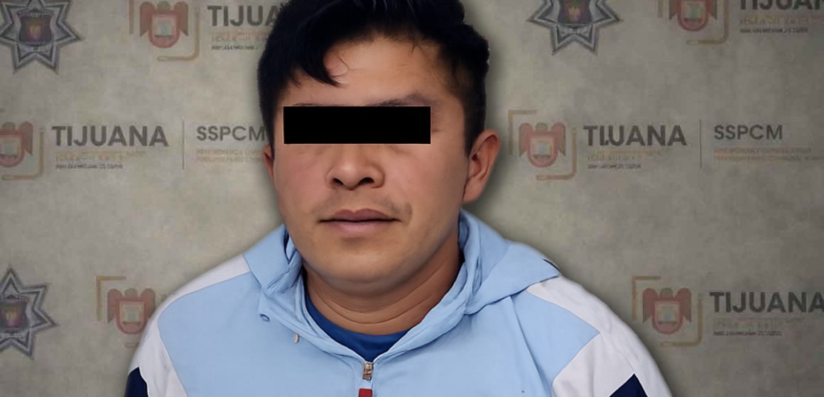 Detienen a conductor ebrio tras agredir a policías