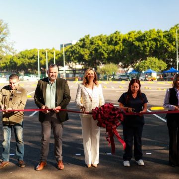 Entregan nuevo estacionamiento en UABC Tijuana
