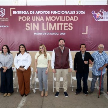 Encabeza Burgueño entrega de apoyos funcionales