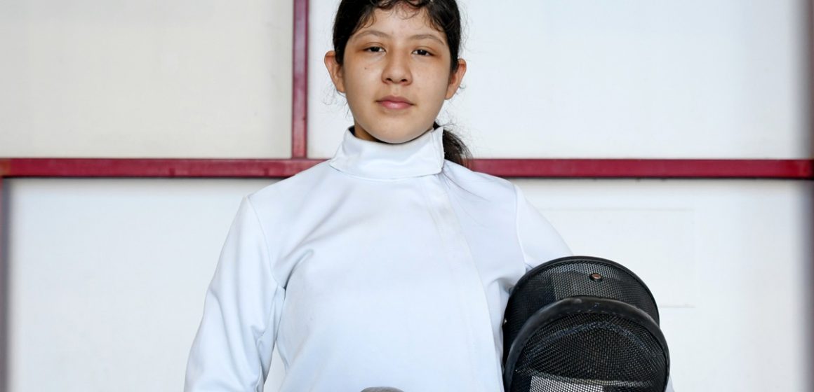 Victoria Atienzo gana tres oros en esgrima