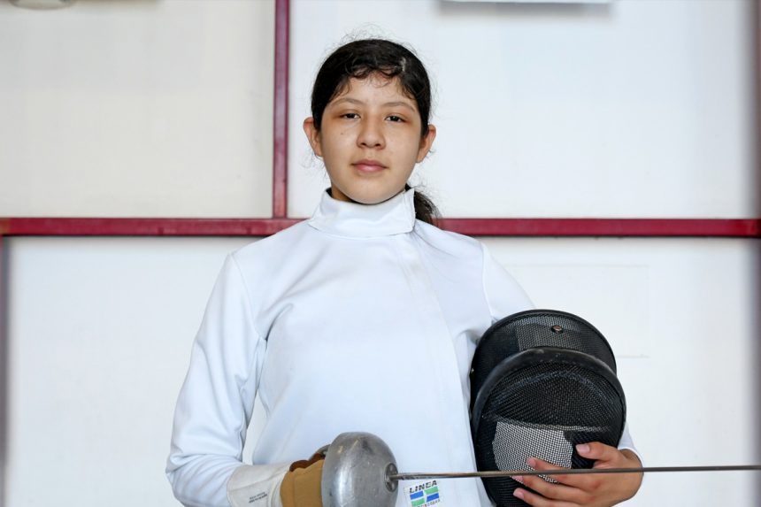 Victoria Atienzo gana tres oros en esgrima