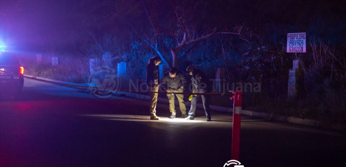 Hombre es atropellado y su cuerpo termina destrozado sobre el asfalto