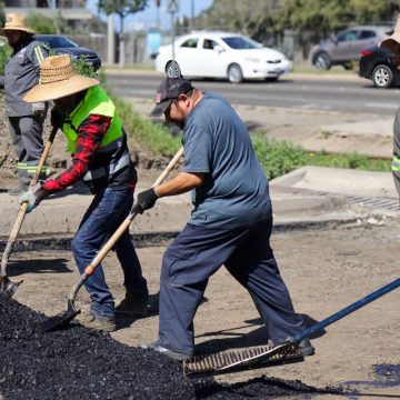 Avanza programa de bacheo en distintas delegaciones de Tijuana