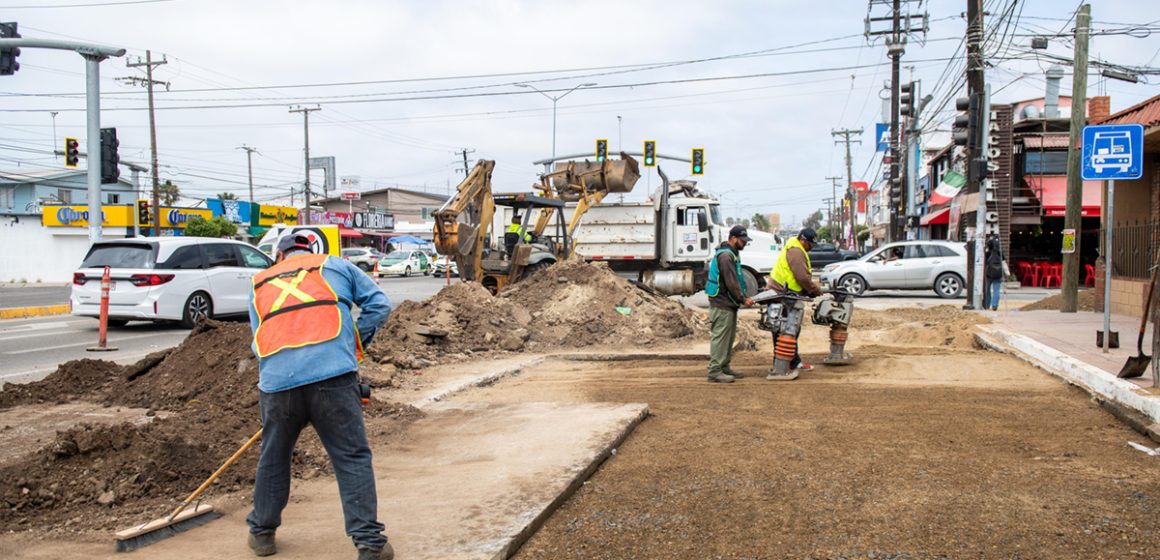 Reabren bulevar Benito Juárez en Rosarito tras trabajos en drenaje y bacheo