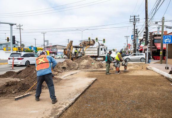 Reabren bulevar Benito Juárez en Rosarito tras trabajos en drenaje y bacheo