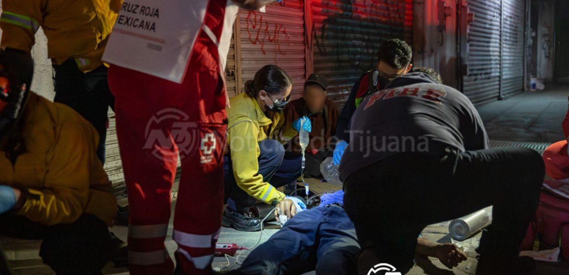 Reaniman a hombre tras sobredosis en la Zona Centro de Tijuana