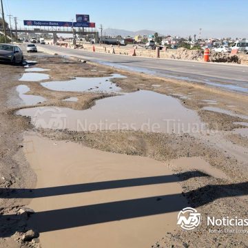 Fugas de aguas negras afectan acceso a Residencial del Bosque
