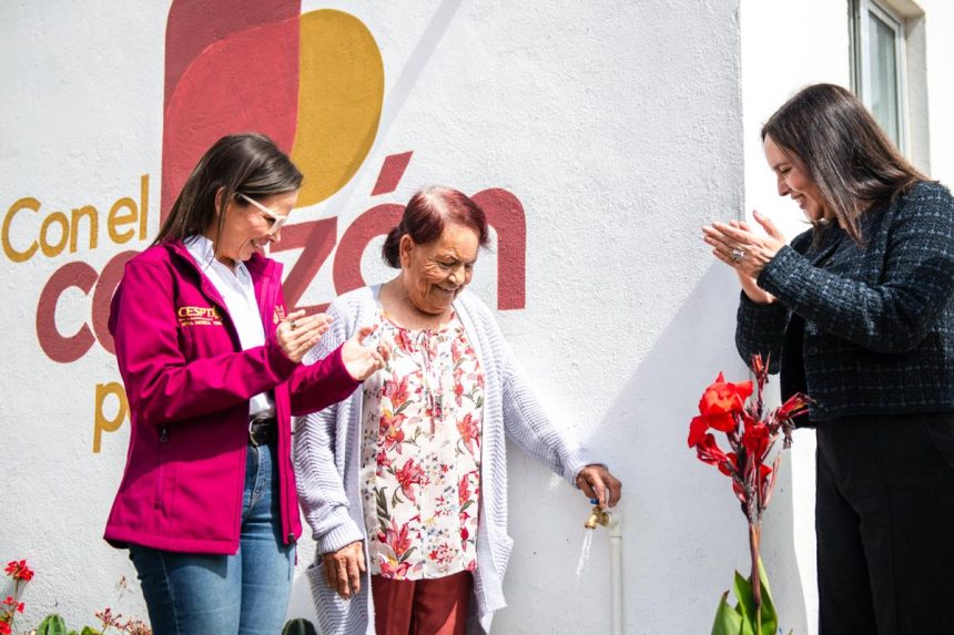 Tras 12 años de gestiones, instalan agua potable en Centro Comunitario Miguel Alemán