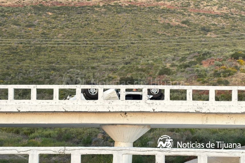4 Volcadura en “El Mirador” deja dos muertos y dos lesionados