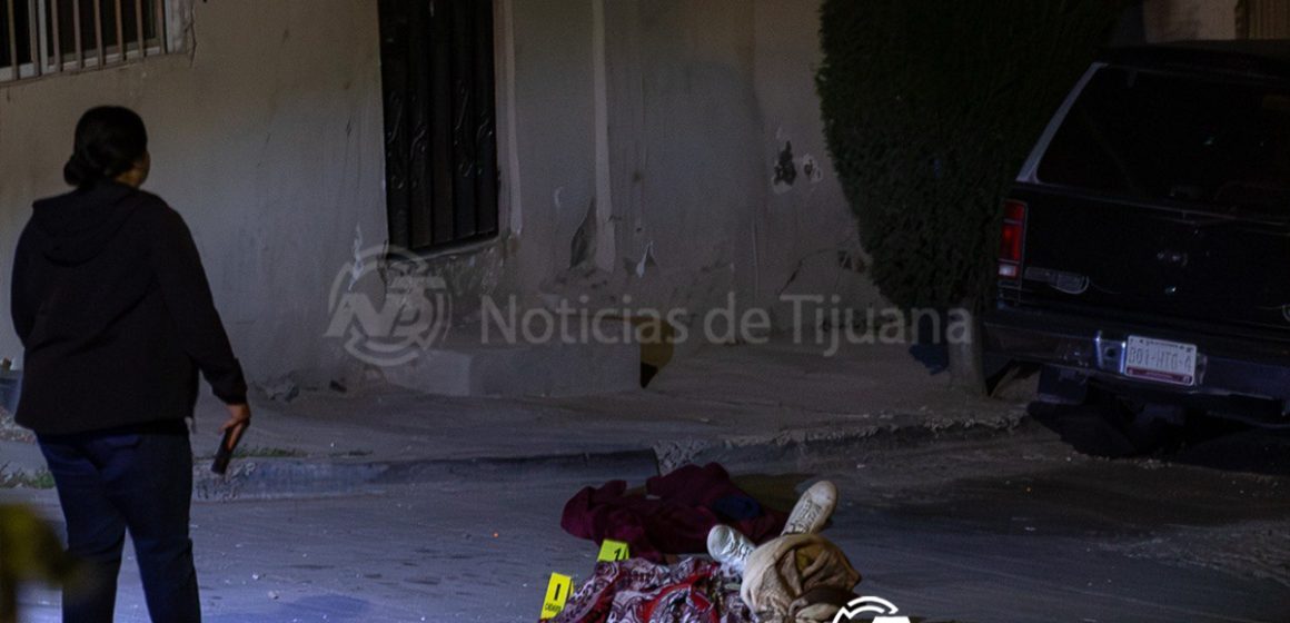 Dejan cuerpo con huellas de violencia y mensaje en la colonia Obrera