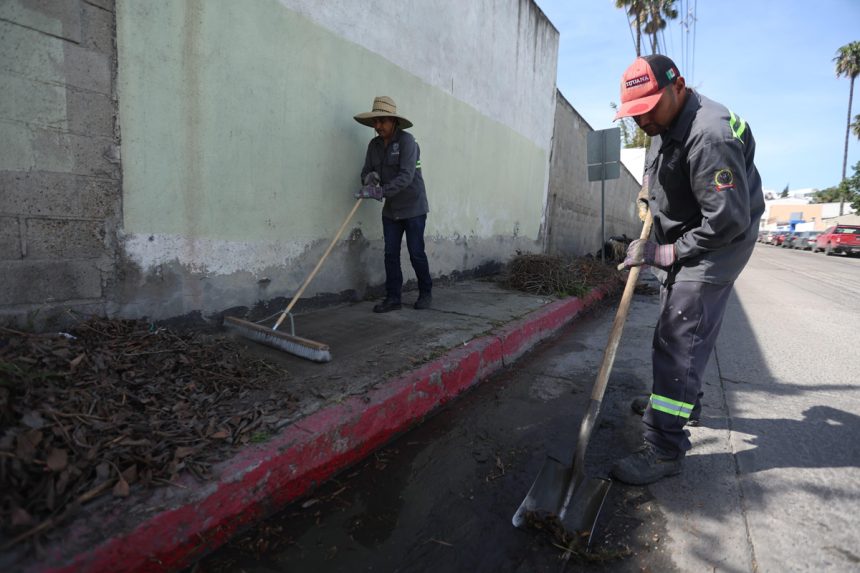 Tijuana refuerza limpieza y servicios en colonias