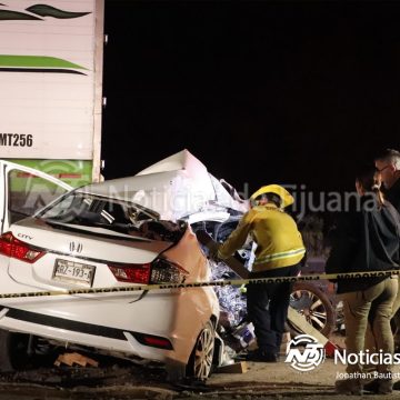 Muere mujer tras brutal choque en el 2000; responsable huye del lugar